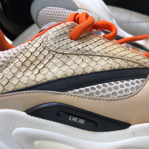 Size 9 in men I paid $1800 I will sell them for $800 - Picture 10 of 10